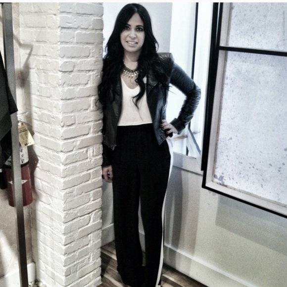 Meet the Posher 2nd Listing XO - Picture 5 of 10